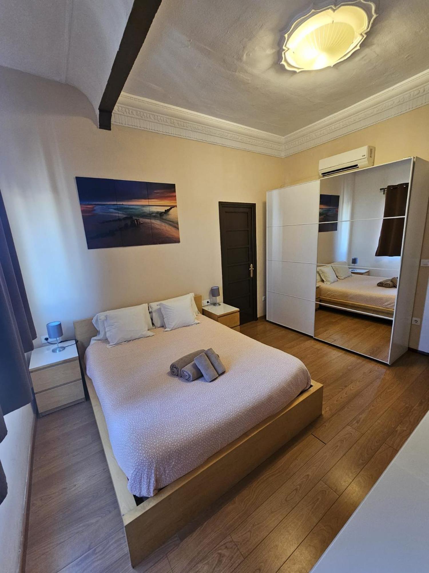 Apartamentos Turia Valencia Bagian luar foto